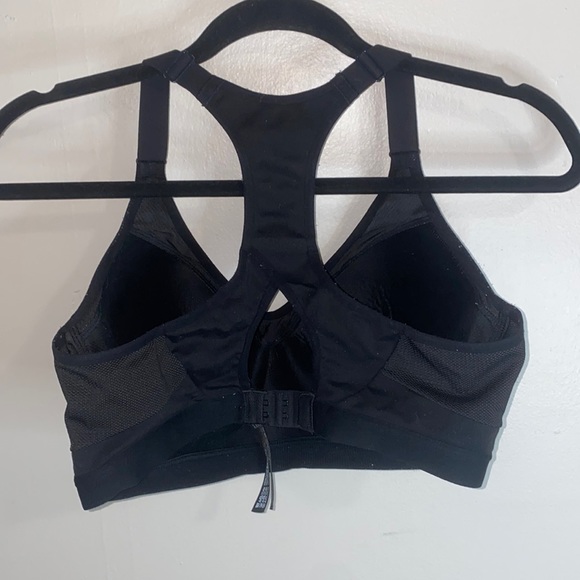 🦋Black Victoria Secret Sports Bra! - Picture 5 of 7